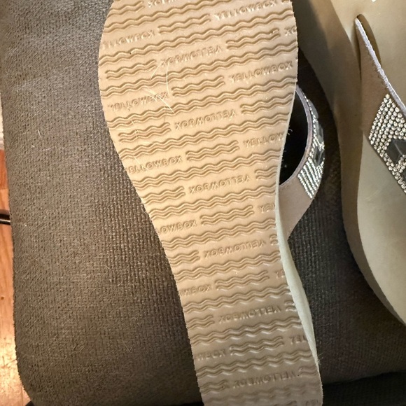 Yellow box sandals 7.5 beige with rhinestones / jewels wedge platform sandals - Picture 5 of 6